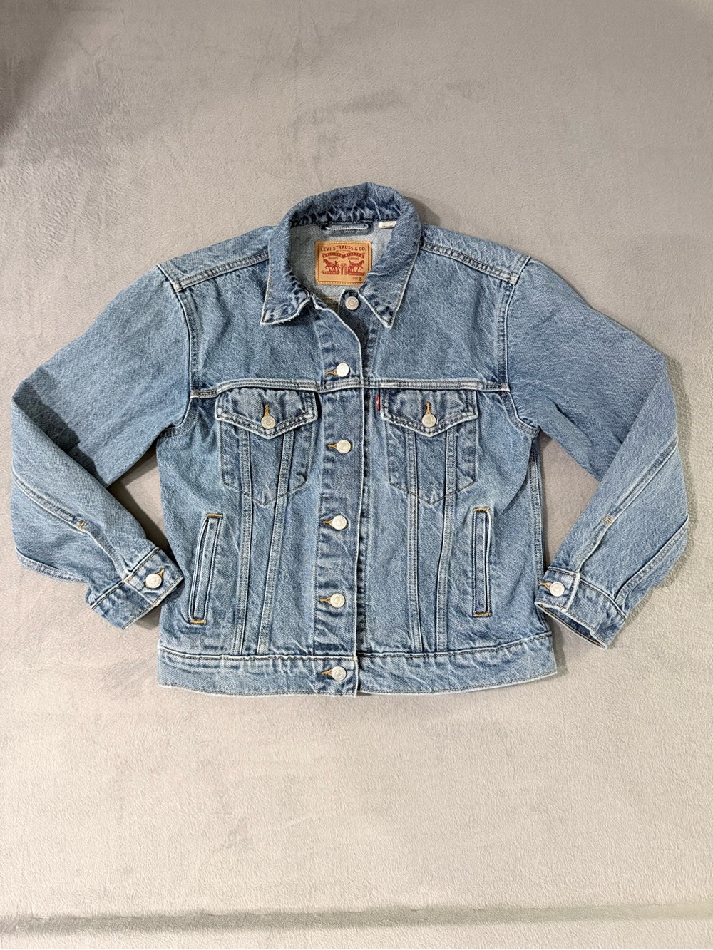 Levi's - Women’s Denim Jacket